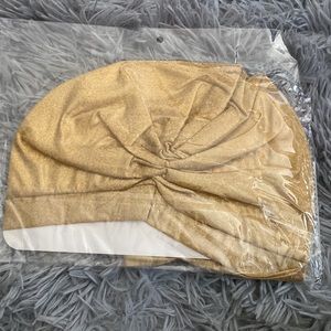 Beautiful hair bonnet for out going anywhere